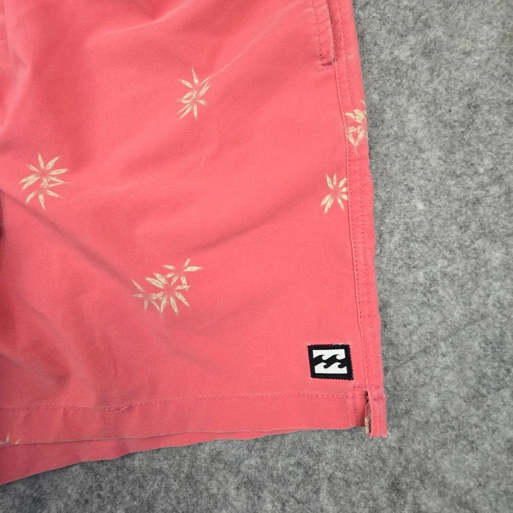 Billabong Sundays Layback Shorts Mens L Pink Floral Recycler Board ABYBS00253